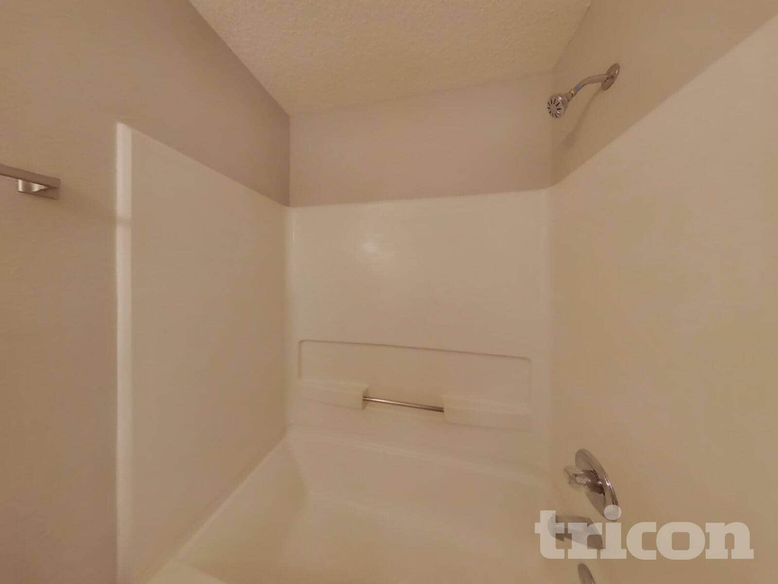 Building Photo - 121 Winterwood Dr