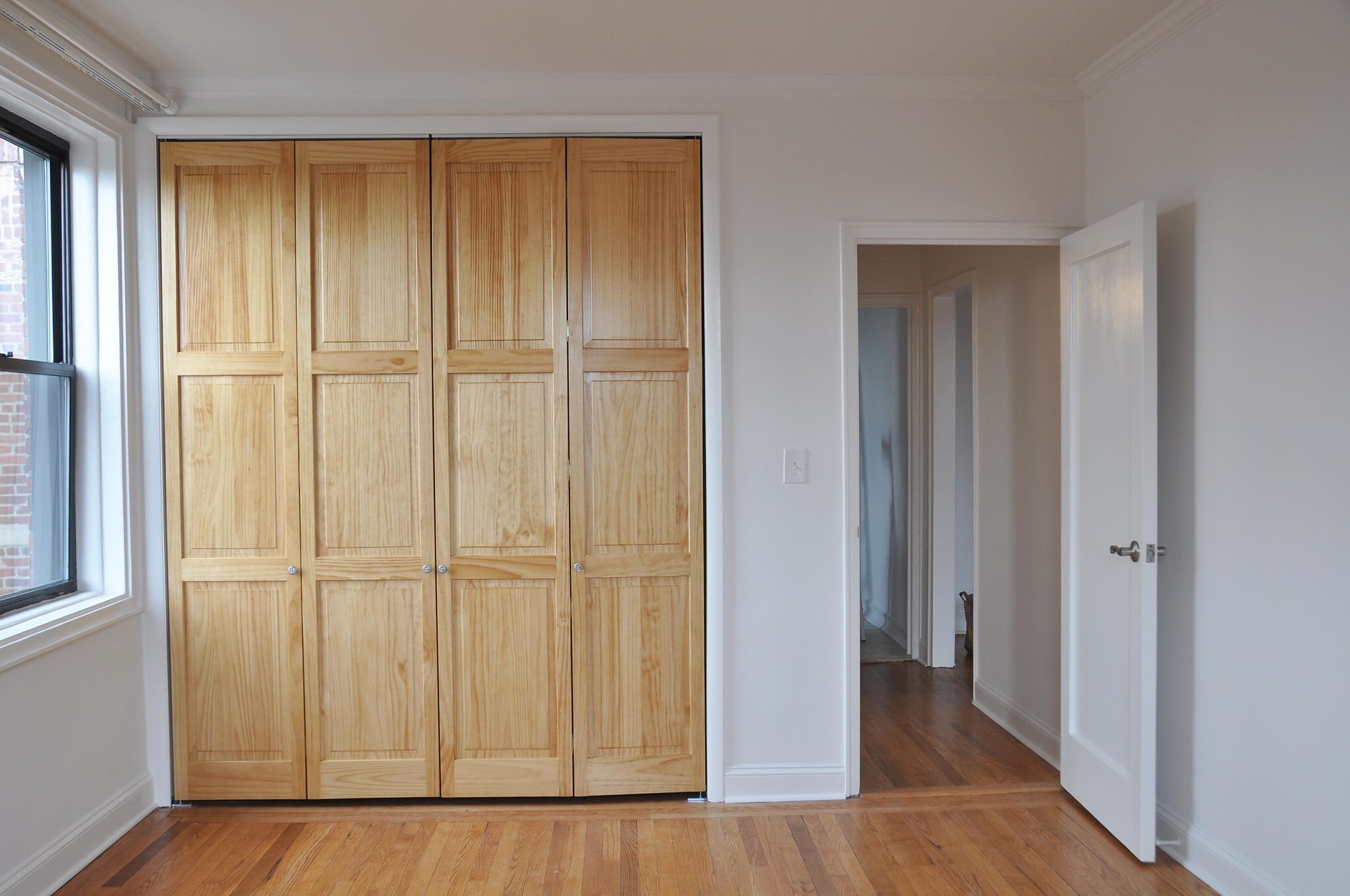 Bedroom. - 111 Larchmont Acres