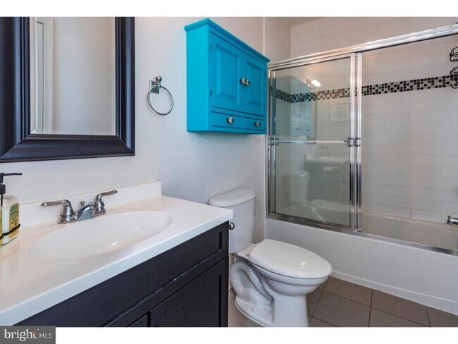 Building Photo - 116 Leigh Ave