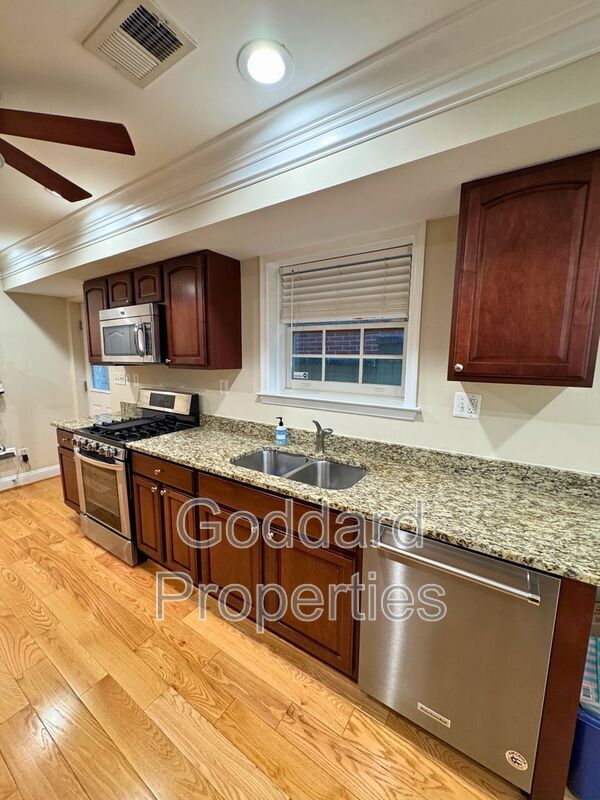 Building Photo - 407 S Wolfe St