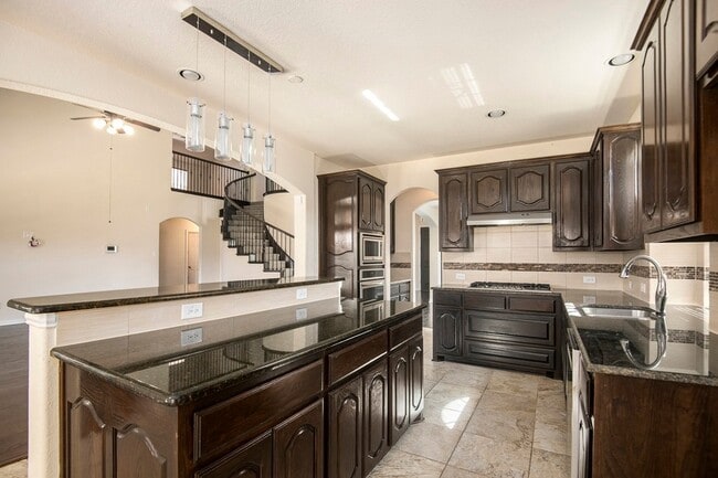 Building Photo - 9801 Yellow Cup Dr