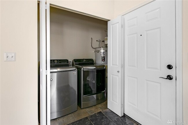 Building Photo - 14915 38th Dr SE