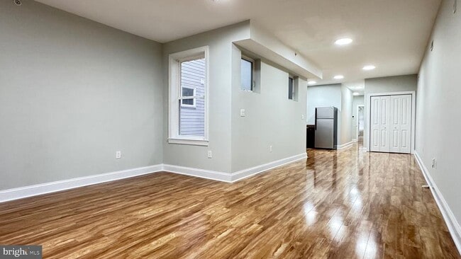 Building Photo - 1216 N 7th St