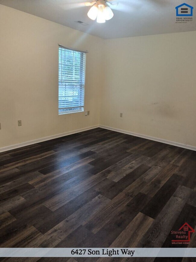 Building Photo - 6427 Son Light Way