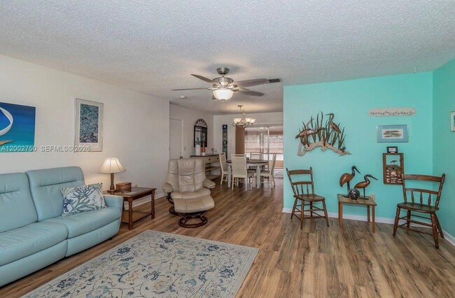 Building Photo - 6551 Coliseum Blvd