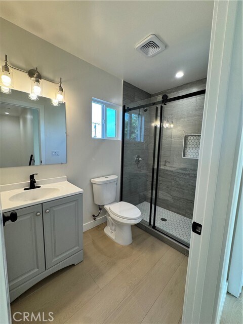 Building Photo - 8109 Cole St