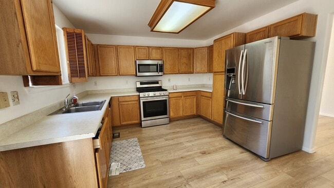 Building Photo - 1405 Mulberry Ln