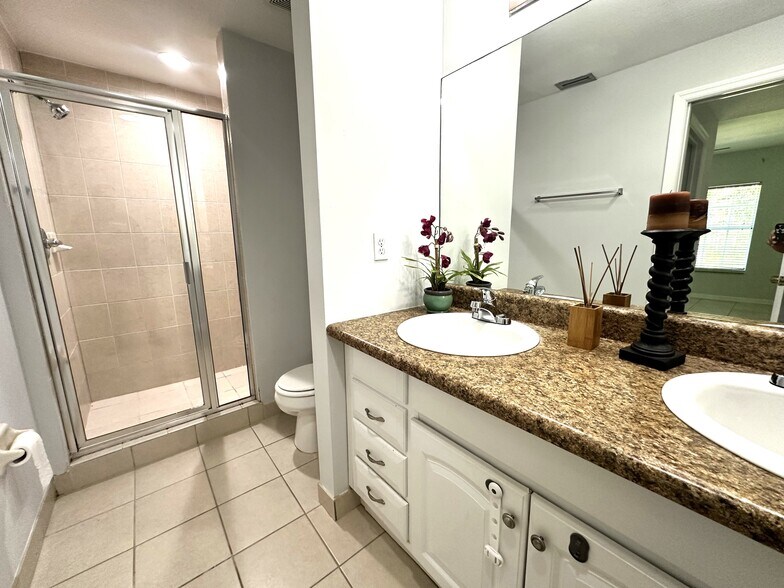 Building Photo - 8423 Bernwood Cove Loop