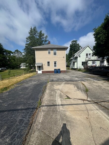 Building Photo - 3542 Homewood Ave