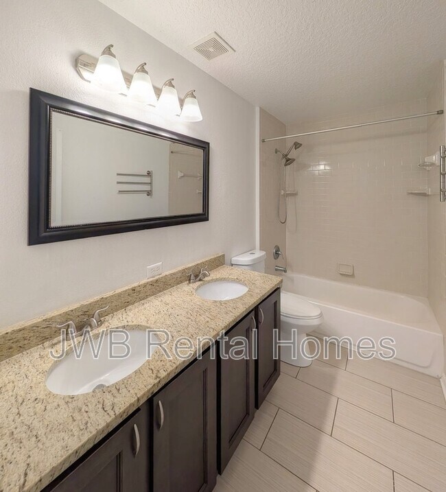 Building Photo - 5430 Shady Pine St S