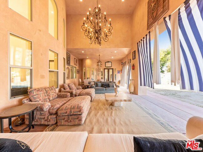 Building Photo - 14420 Merlot Ct
