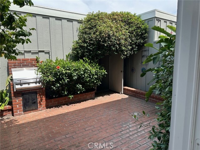 Building Photo - 340 Spinnaker Way