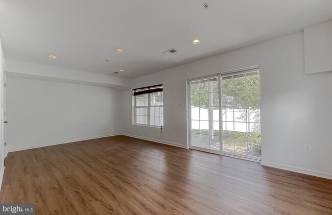 Building Photo - 2728 Coppersmith Pl