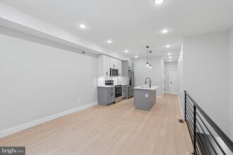 Building Photo - 520 W Susquehanna Ave