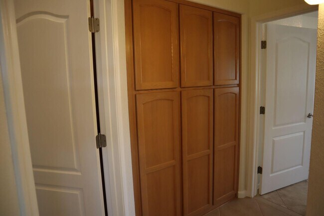 Building Photo - 2630 Lemoor Ct