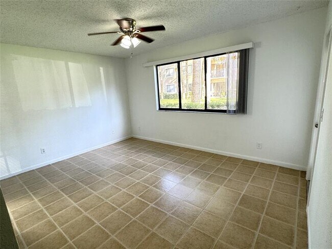 Building Photo - 9222 W Atlantic Blvd