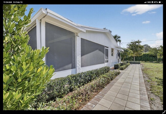 Building Photo - 5844 Western Way