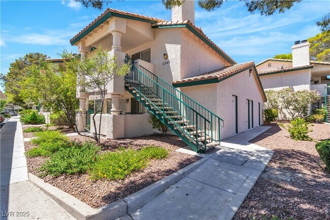 Primary Photo - 1345 Cinder Rock Dr