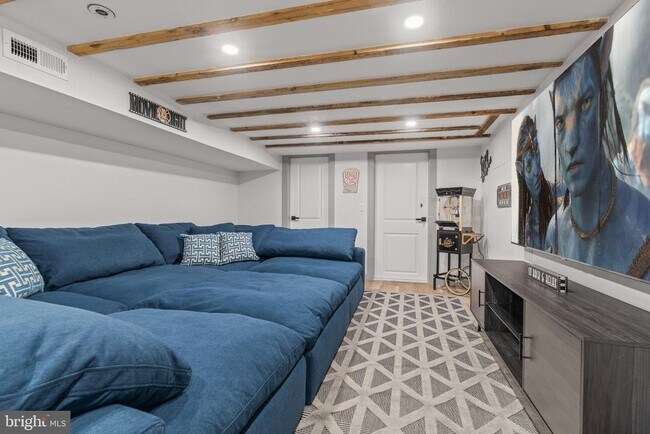 Building Photo - 2232 S 17th St