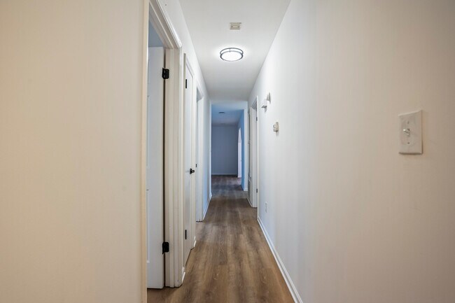 Building Photo - 4243 Windsor Spring Rd