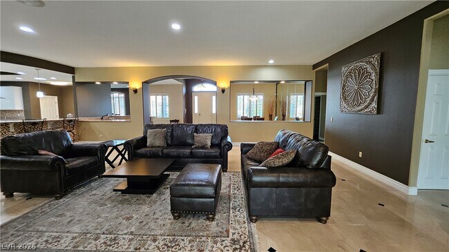 Building Photo - 2101 Grand Island Ct