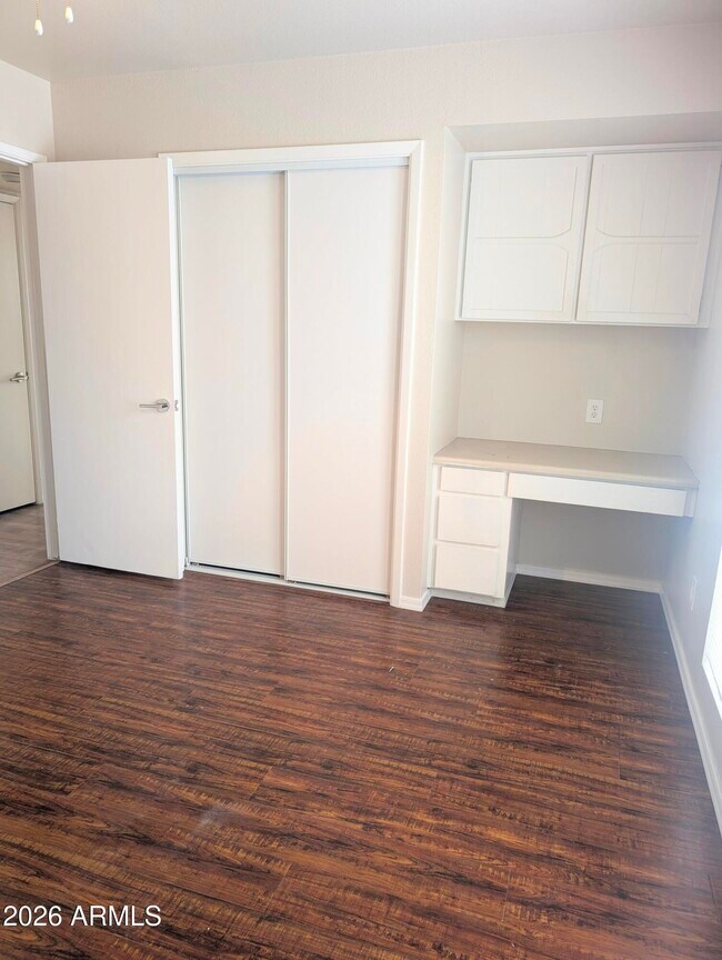 Building Photo - 3039 N 38th St