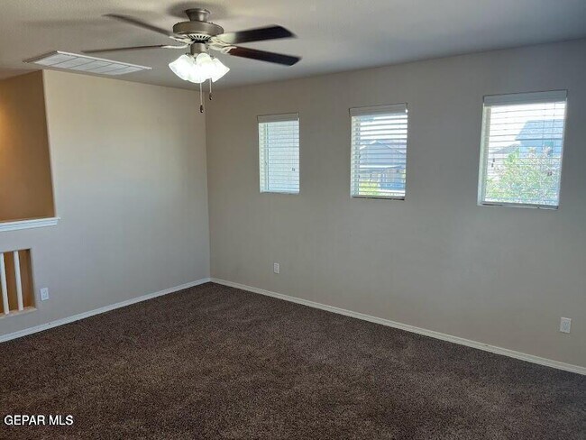 Building Photo - 7561 Red Cedar Dr