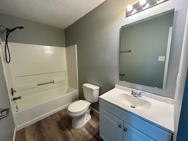 Building Photo - STUNNING 3 bedroom, 2.5 Bath Home in Greenwood- Johnson County