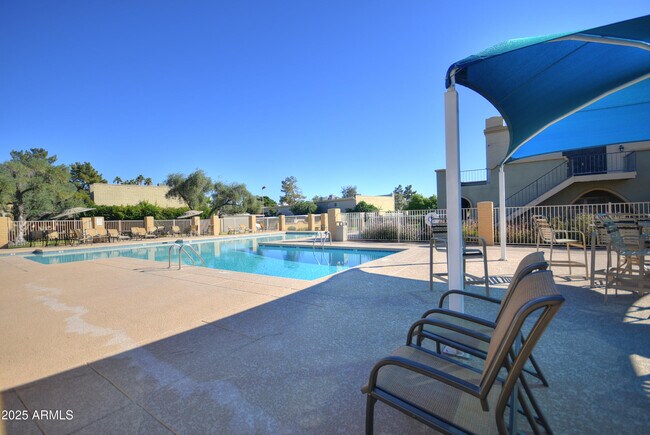 Building Photo - 7603 E Montecito Ave
