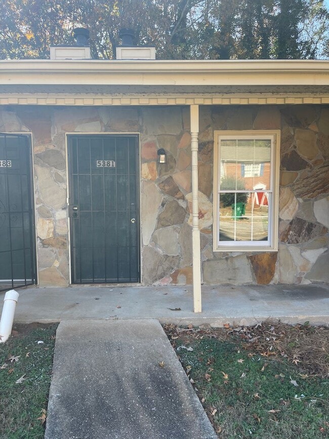 Building Photo - Ridgemere Ct