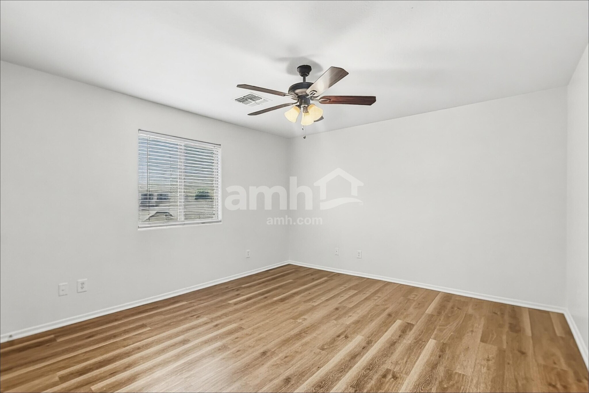 Building Photo - 2365 E Meadow Lark Way
