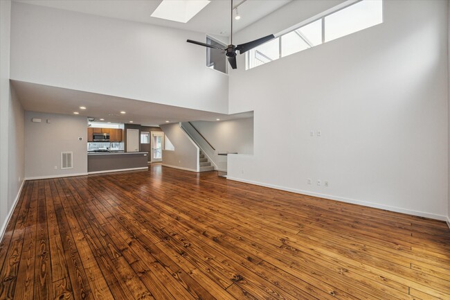 Building Photo - 6947 Ardmore St