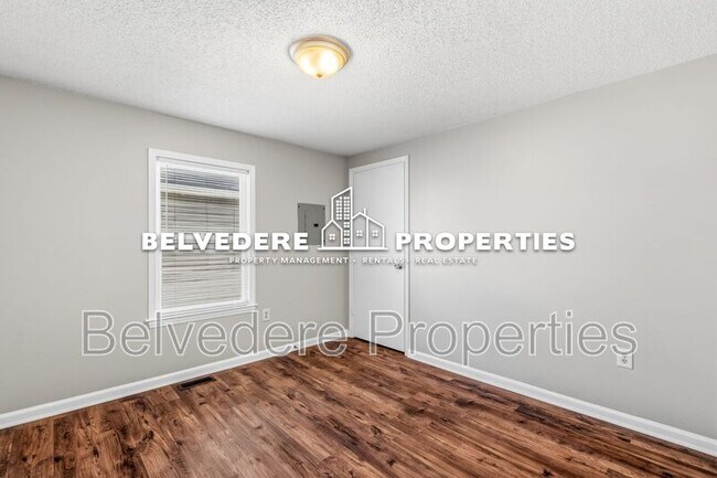 Building Photo - 110 S Raleigh St