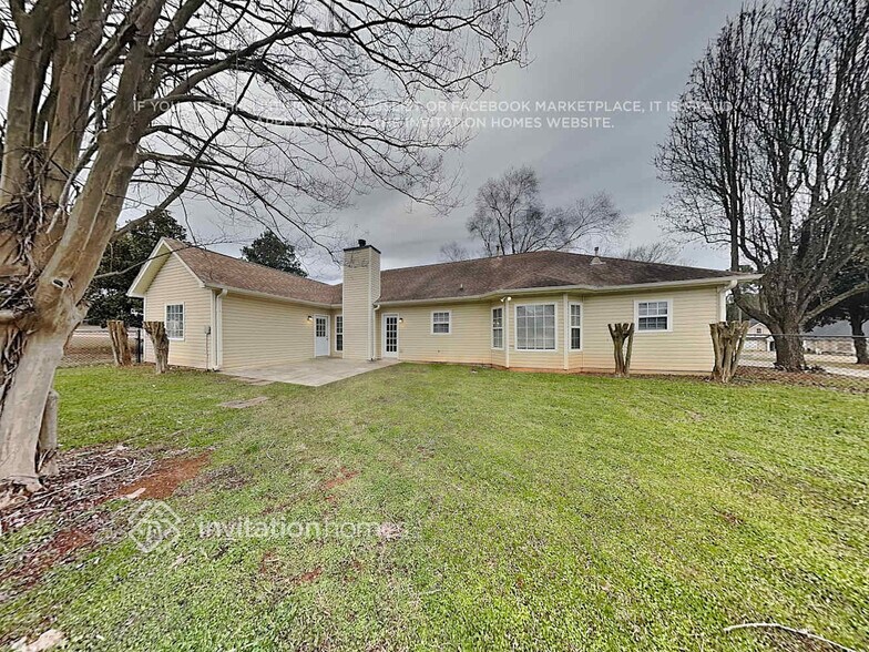 Building Photo - 130 Breakwater Way