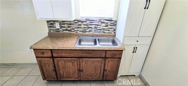 Building Photo - 1342 E 77th Pl