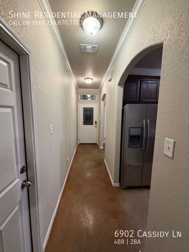 Building Photo - 6902 Cassidy Ln