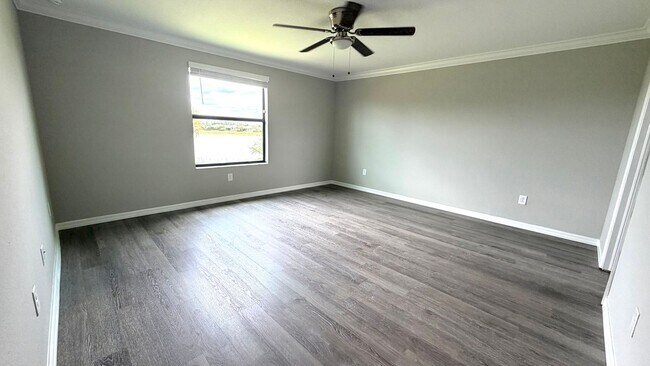 Building Photo - 4 BR home Estero