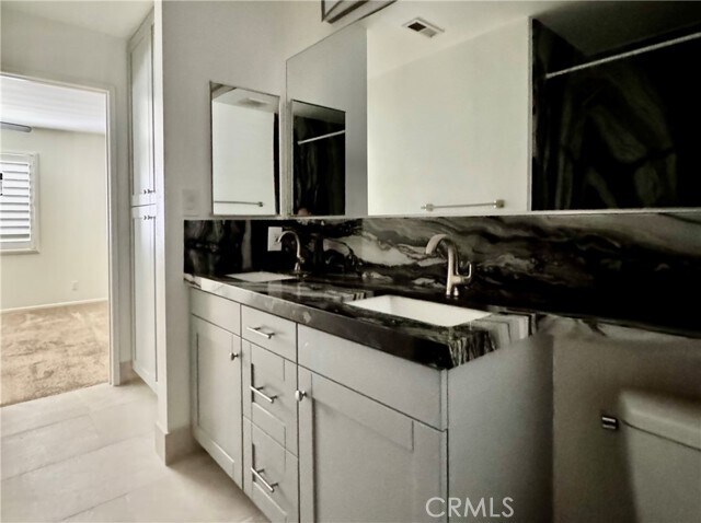 Building Photo - 21184 Gladiolos Way