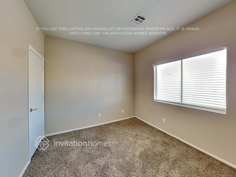 Building Photo - 780 Viento Del Montagna Ave