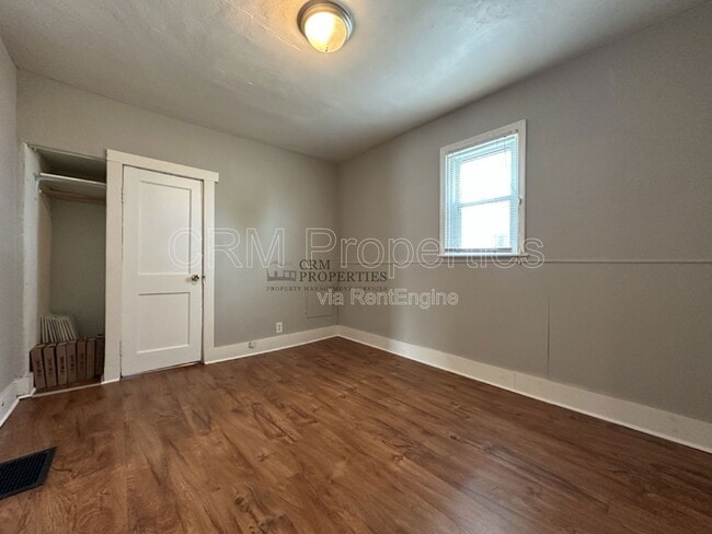 Building Photo - 1526 S Union St