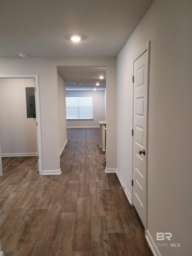 Building Photo - 10703 Northern Dancer Ct