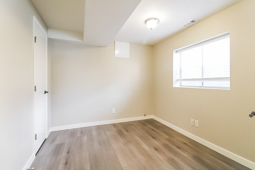 Building Photo - 7228 Charisse Cir