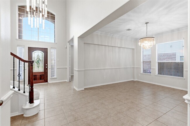 Building Photo - 6211 Stone Hill Rd
