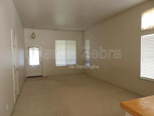 Building Photo - 1896 Edgewood Ct