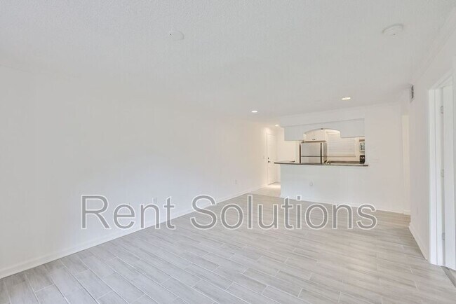 Building Photo - 2500 Winding Creek Blvd