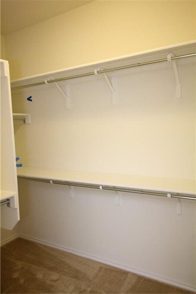 Building Photo - Beautiful one story brick home!