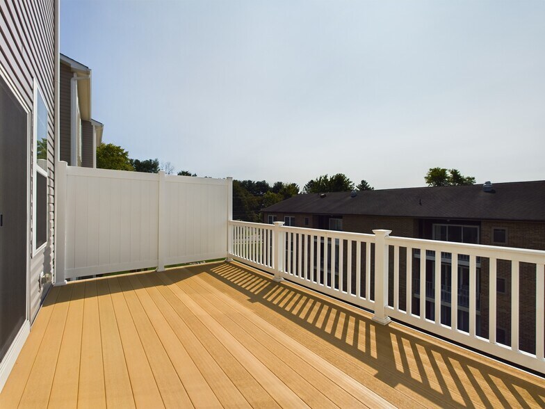 Building Photo - 25 Chester Ct