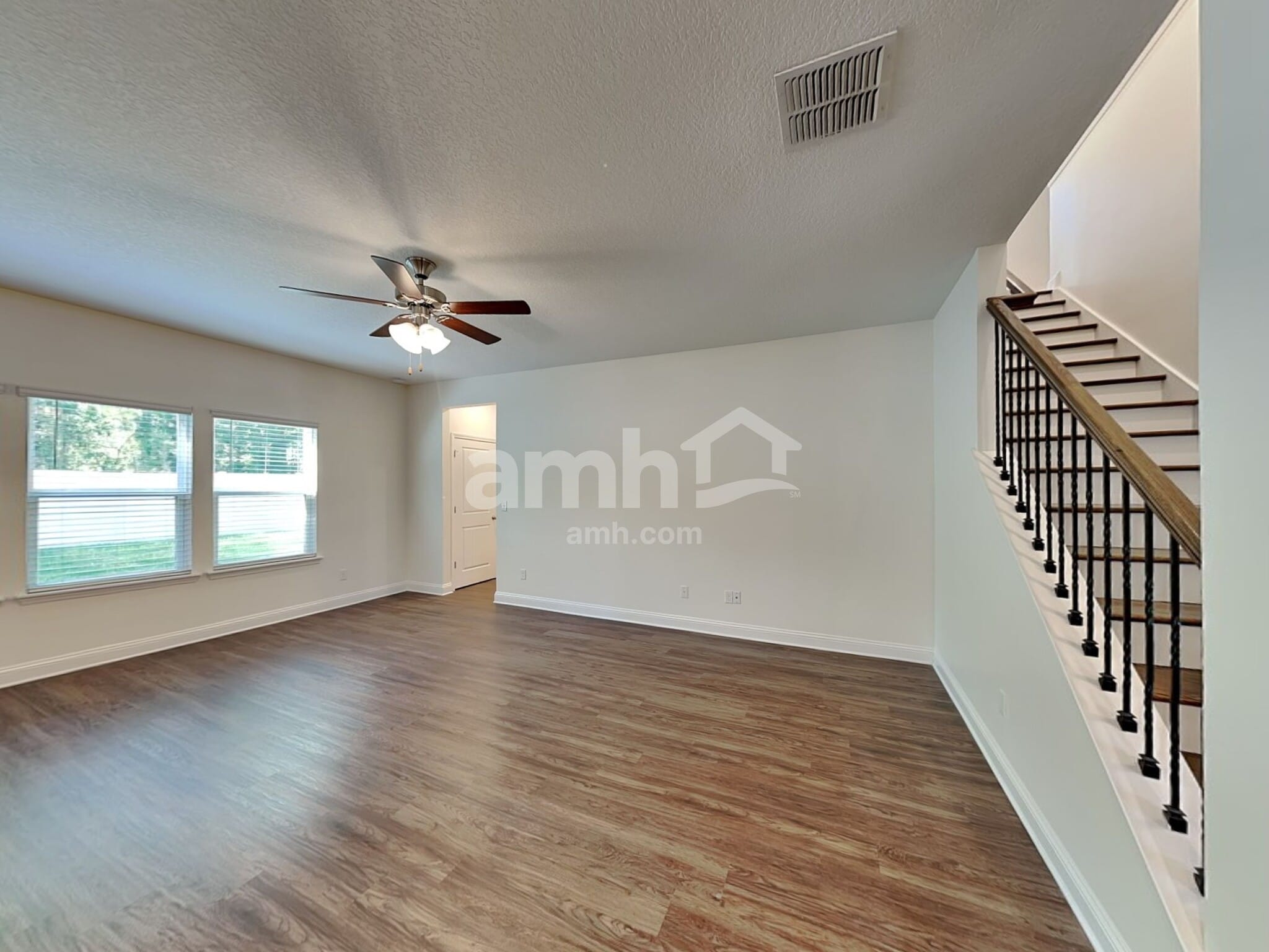 Building Photo - 3150 Creek Village Ln