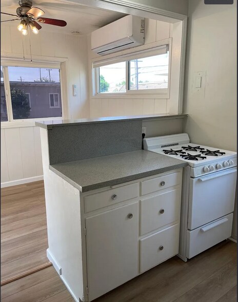 Building Photo - 555 S Indian Hill Blvd