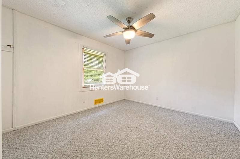 Building Photo - 7080 Quail Cir